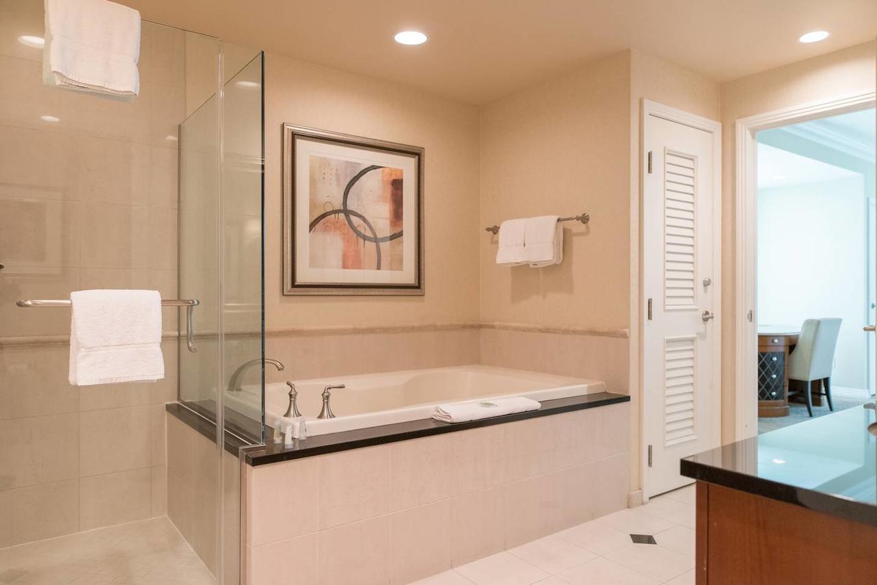 Aparthotel True 1br Balcony With Strip View At Mgm Signature Las Vegas