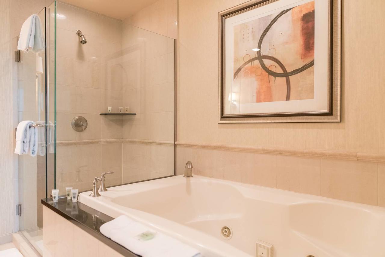 True 1br Balcony With Strip View At Mgm Signature 5* Las Vegas