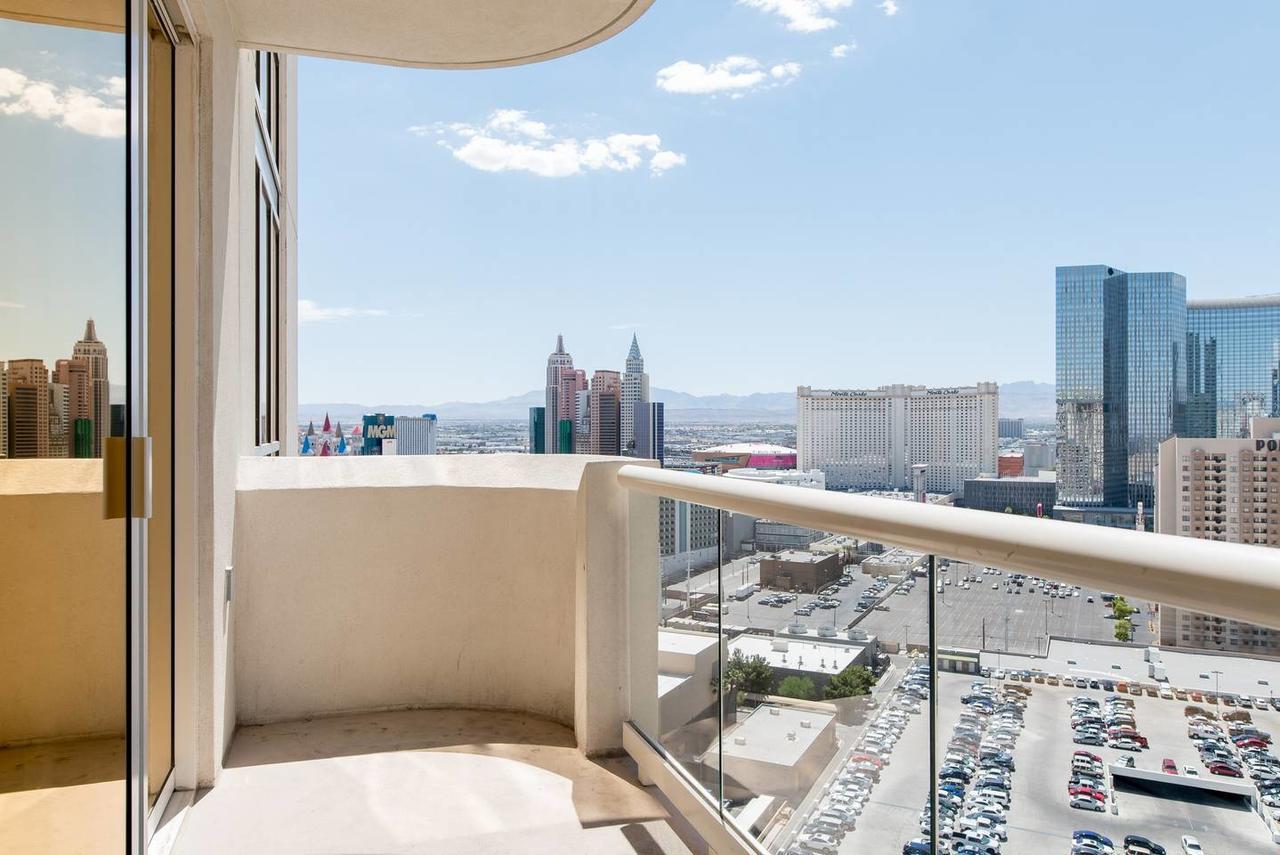 True 1br Balcony With Strip View At Mgm Signature