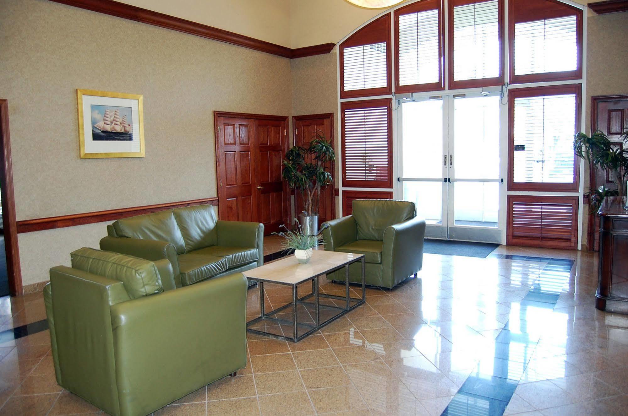 Mainstay Flamingo Hotel