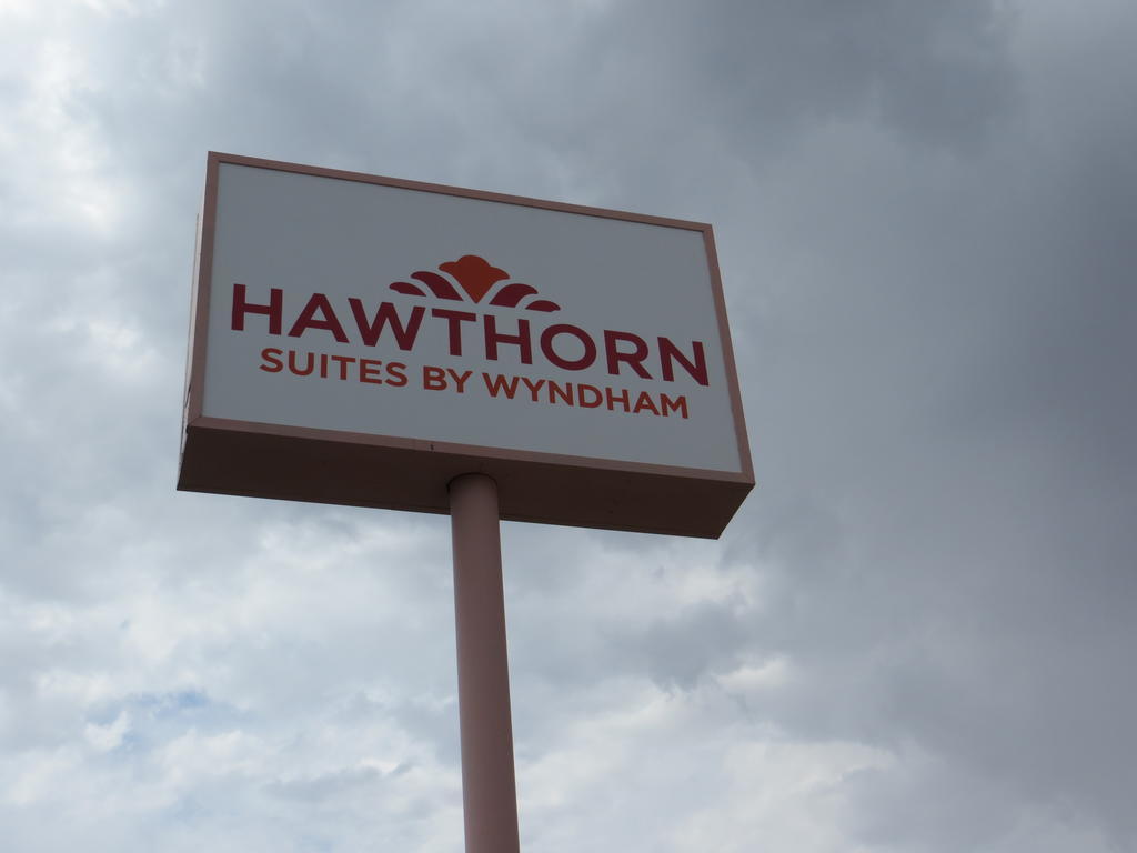 Hawthorn 3*