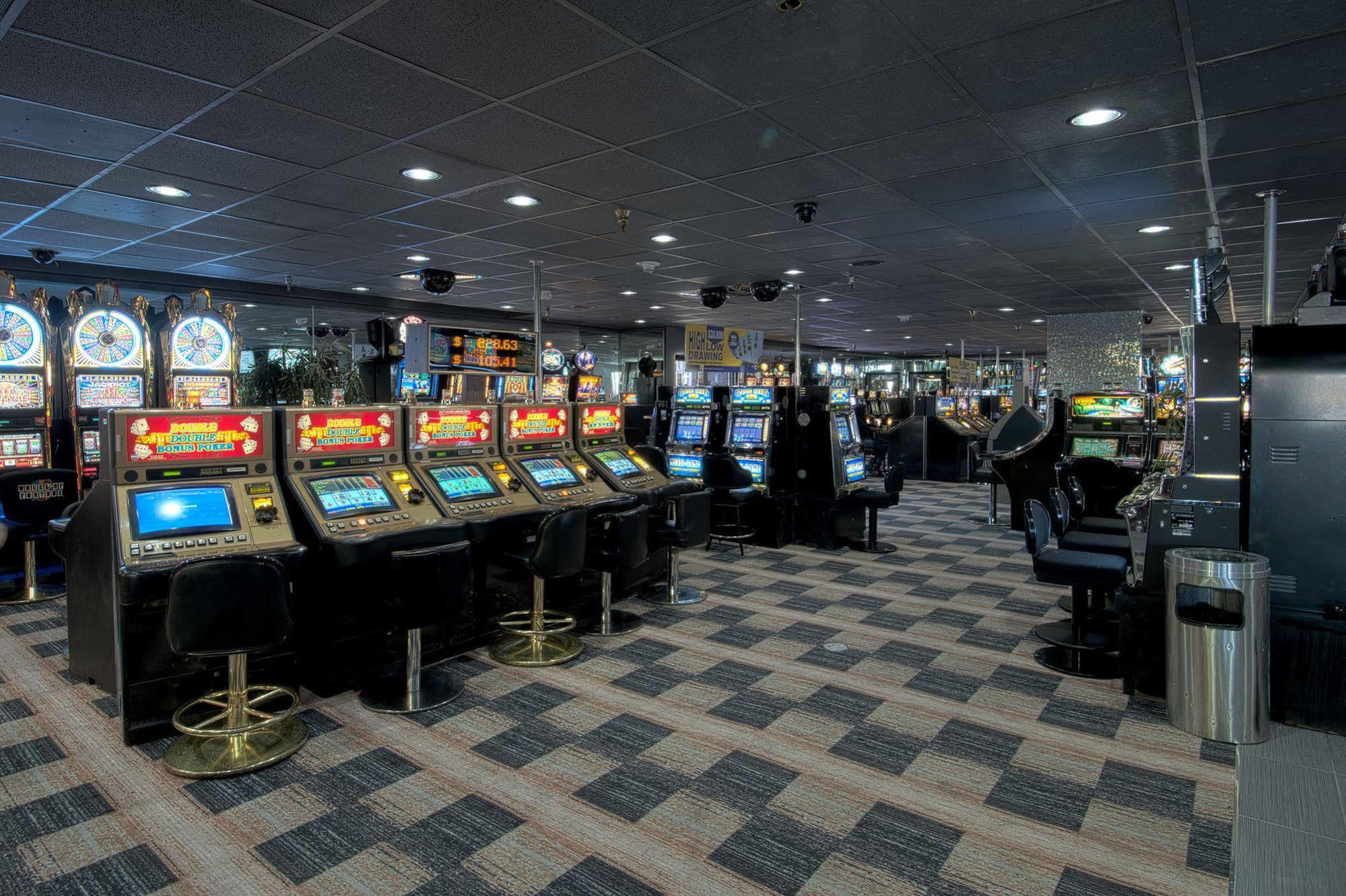 Siegel Slots And 2* Las Vegas