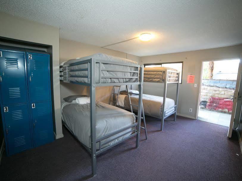 Vegas Hostal *