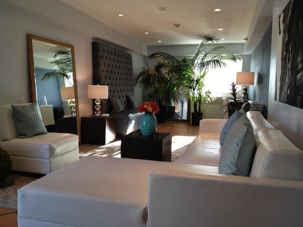Blue Moon Gay Hotel Las Vegas