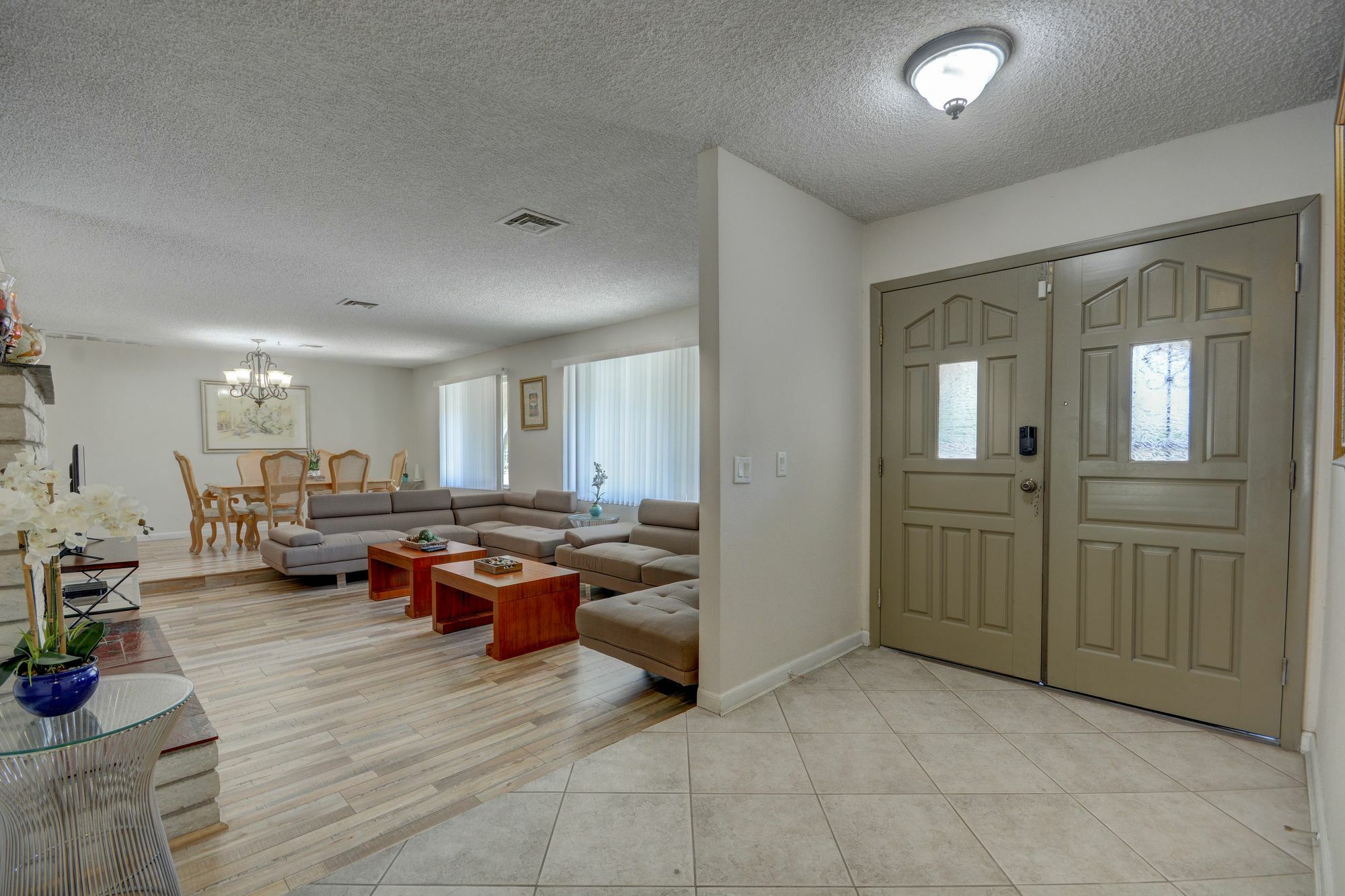 Luxurious 4br House With Large Pool 8min To Strip Apartment *