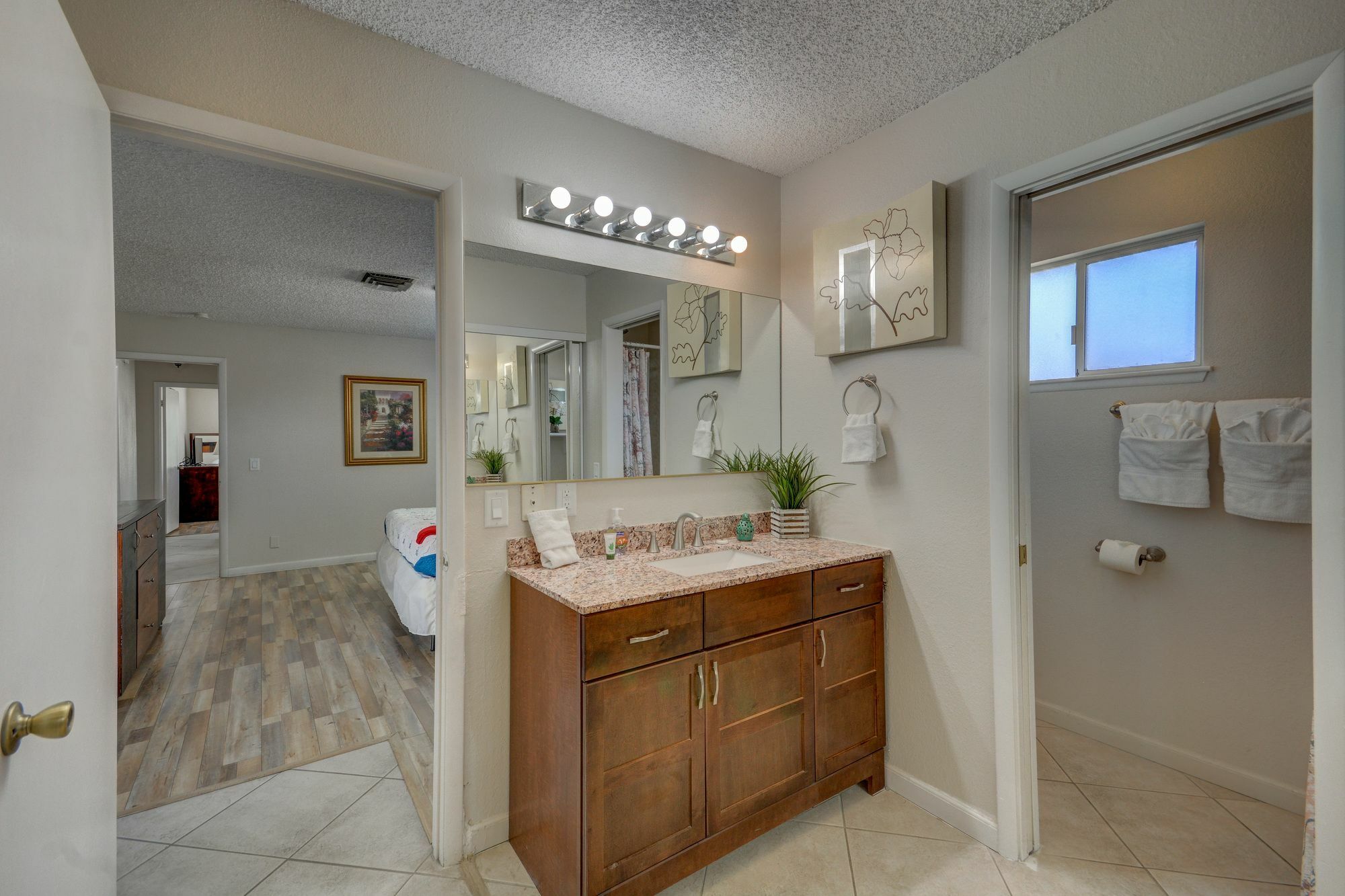 Luxurious 4br House With Large Pool 8min To Strip