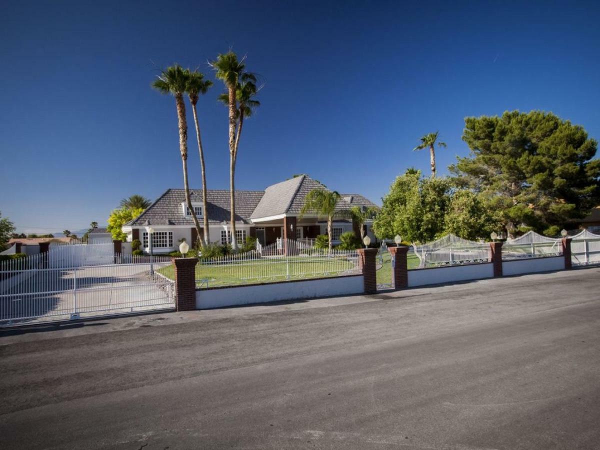 Carota - 6 Bedrooms And A Casitas Villa Las Vegas