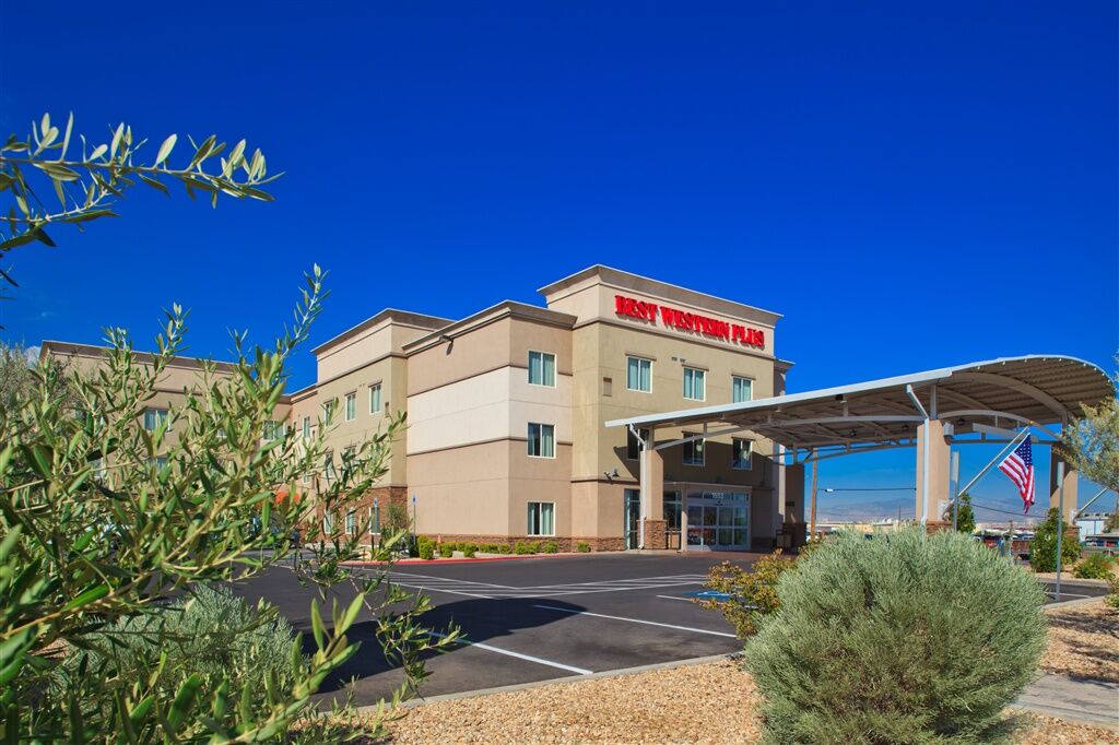 Best Western Plus Henderson 3*