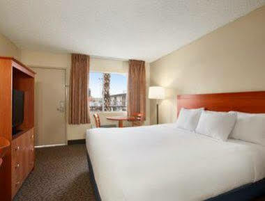Days By Wyndham Vegas Wild Wild West Gambling Hall 3* Las Vegas