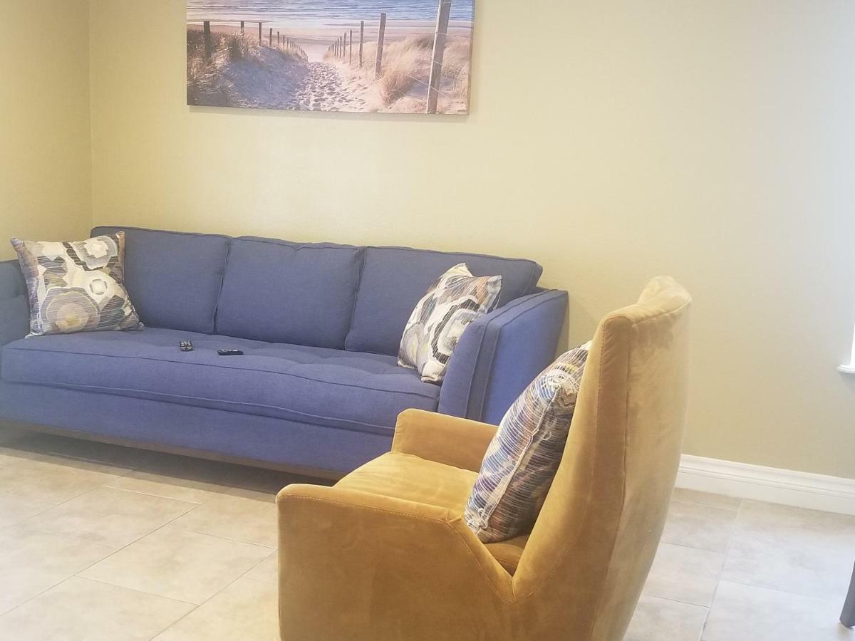 Close To Strip, Very Private, Gated, Huge Floorplan, Wifi, Washer&dryer Las Vegas