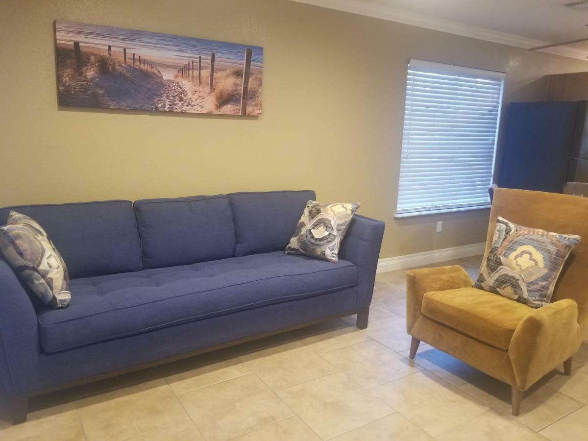 Close To Strip, Very Private, Gated, Huge Floorplan, Wifi, Washer&dryer