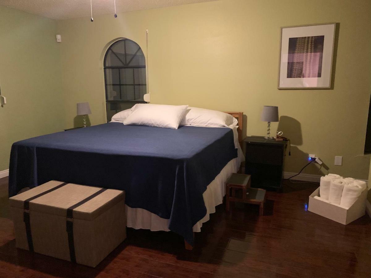 The Oasis At The Lakes Bed and breakfast