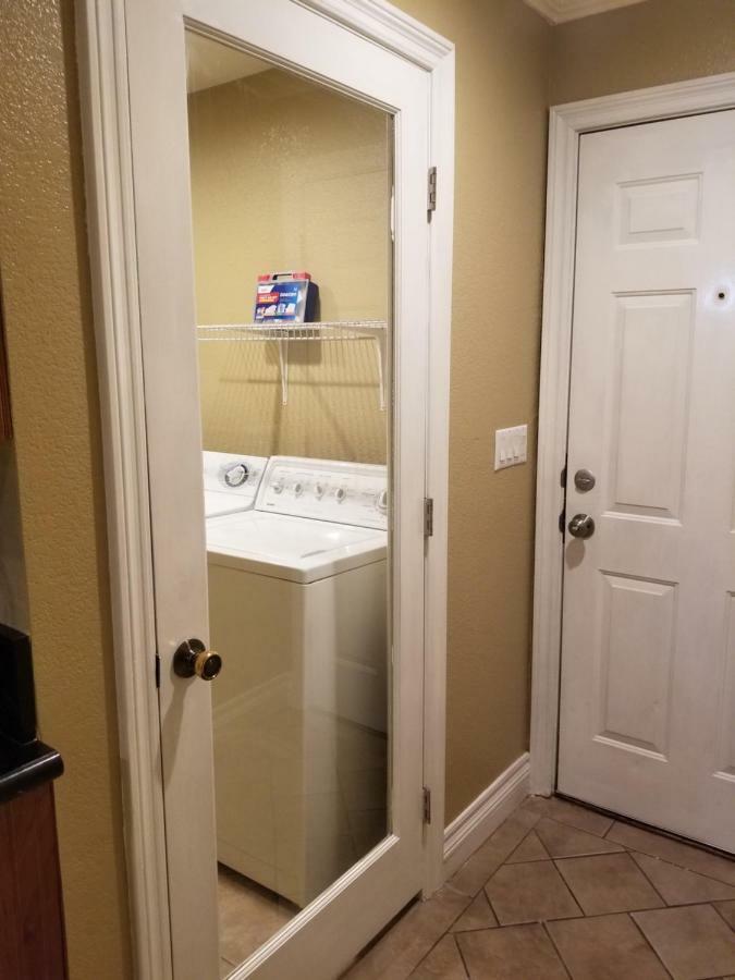 Close To Strip, Very Private, Gated, Huge Floorplan, Wifi, Washer&dryer * Las Vegas