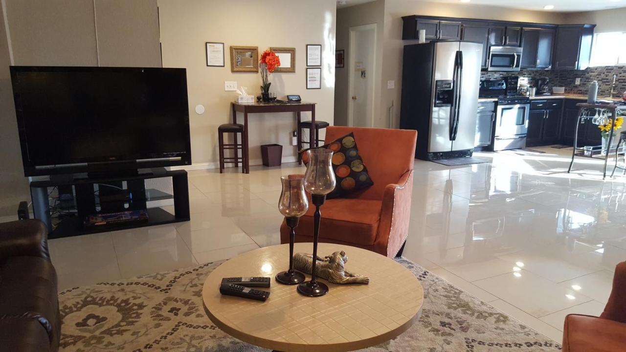 Beautiful 3 Bed/2 Bath Cozy Get Away