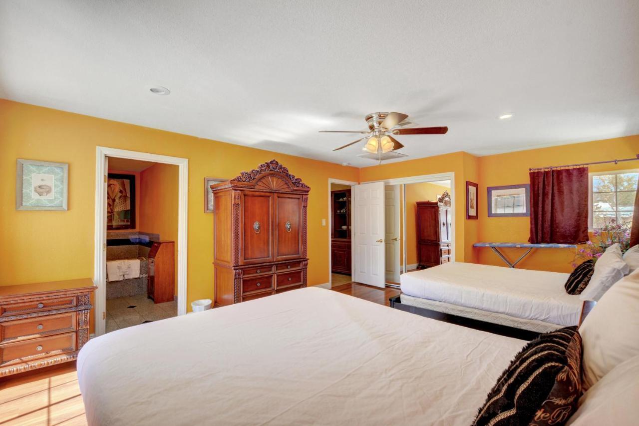 Vegas Elegance! Pool Table & Sparkling Pool! * Las Vegas