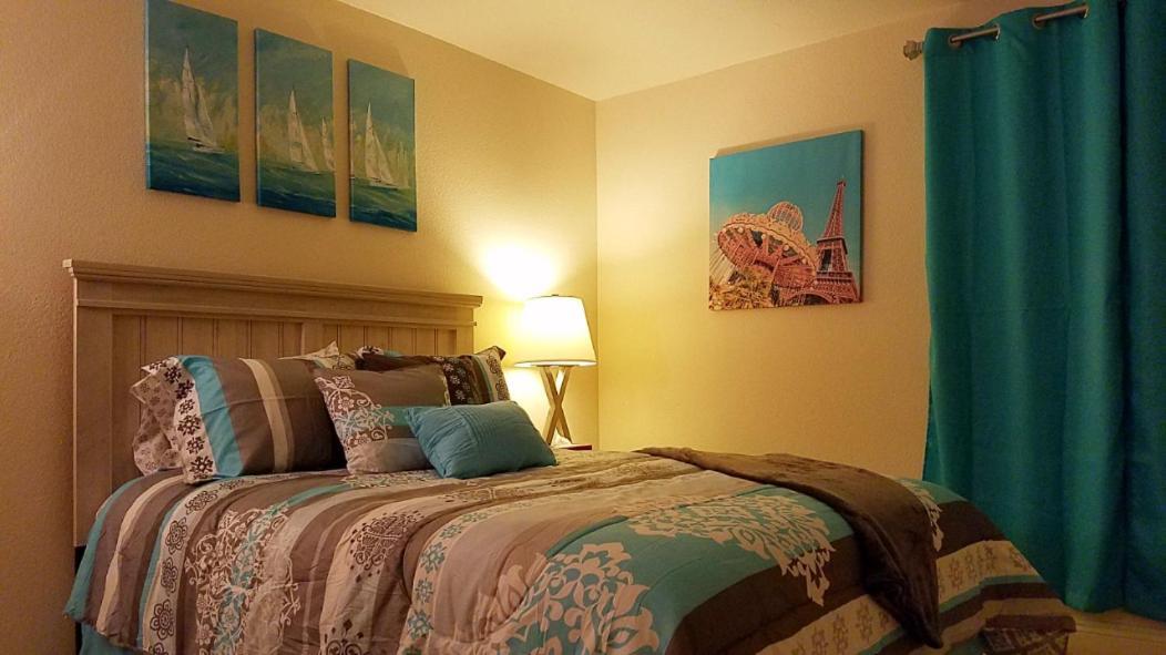 Apartment Lovely Condo! Walking Distance To The Strip With Pool And