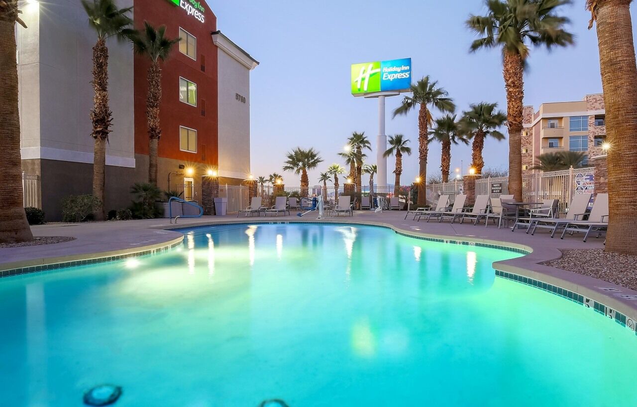 Holiday Express Stadium Area By Ihg Las Vegas