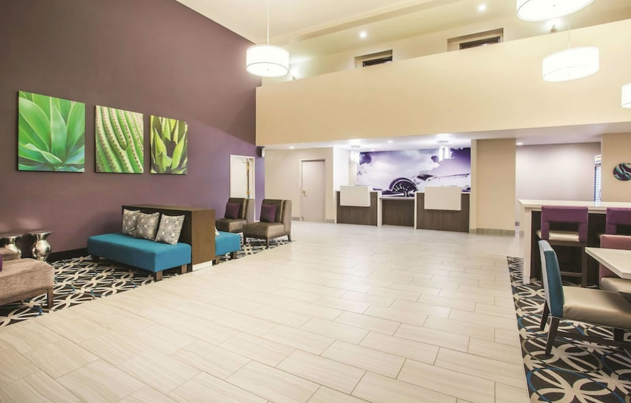 La Quinta & By Wyndham Nellis Hotel Las Vegas