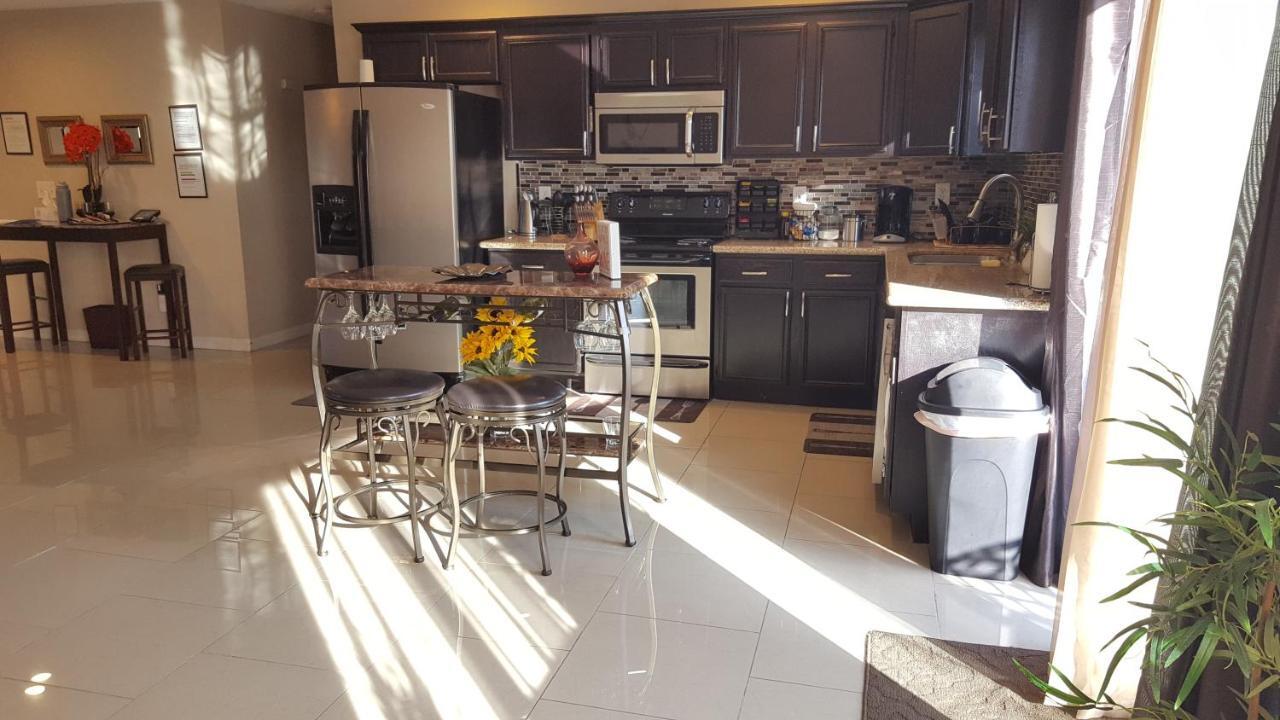 Beautiful 3 Bed/2 Bath Cozy Get Away Holiday home
