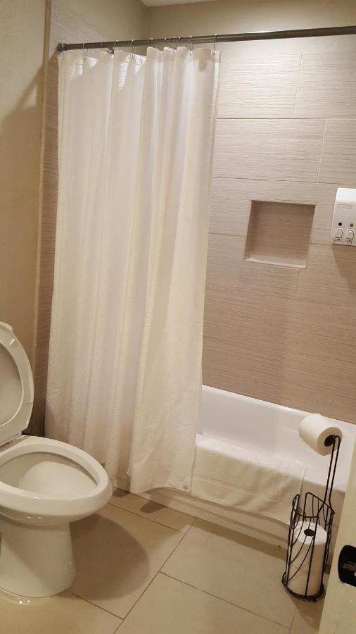 Beautiful 3 Bed/2 Bath Cozy Get Away * Las Vegas