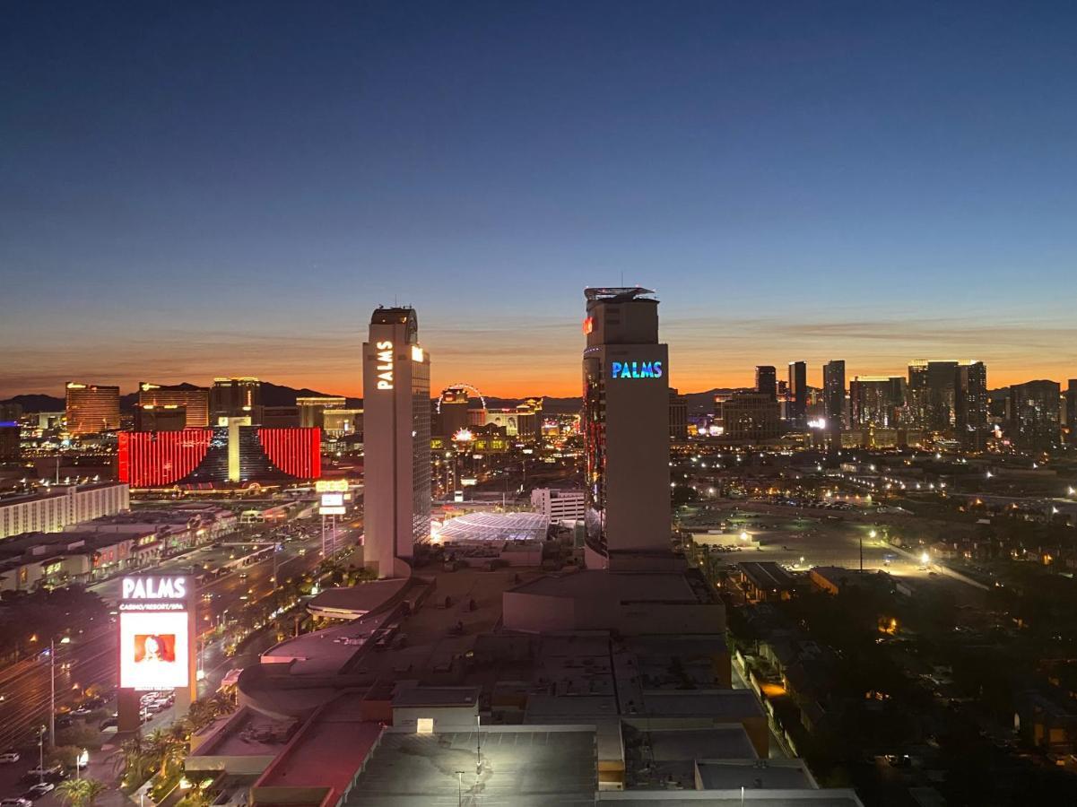 Palms Place - 27th Floor Strip View Studio