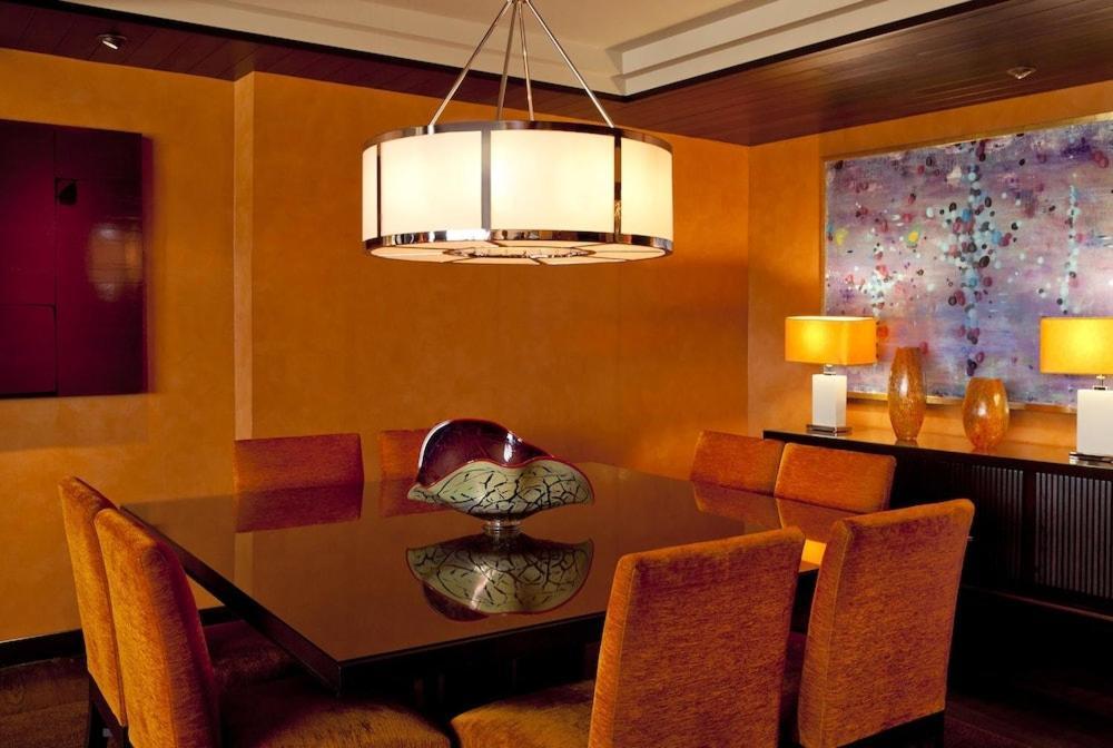 Hotel Red Rock Casino, And By Suiteness 5*