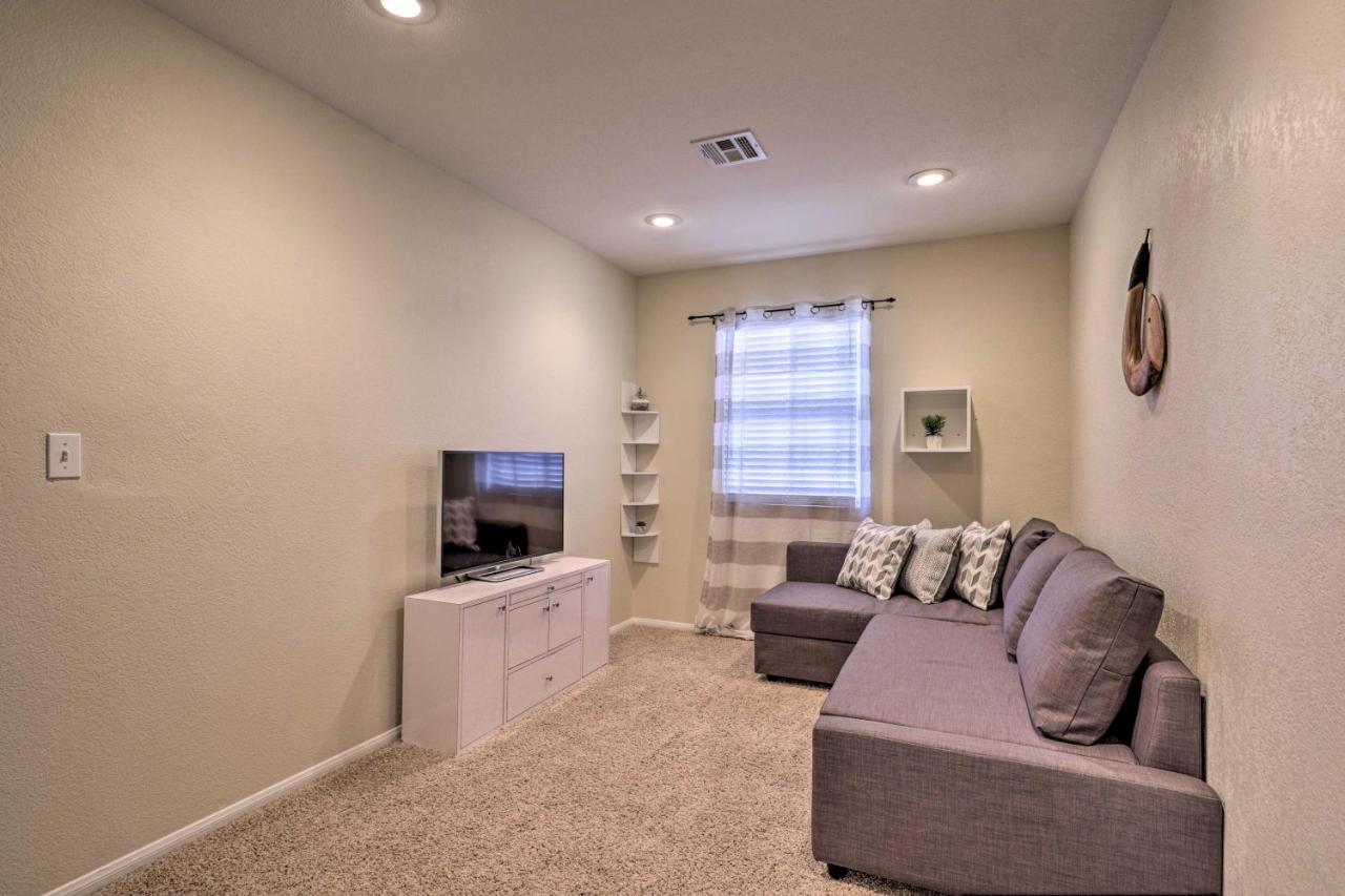 Luxurious Vegas Digs Hot Tub, Bbq, Cabana And More! Casa vacanze