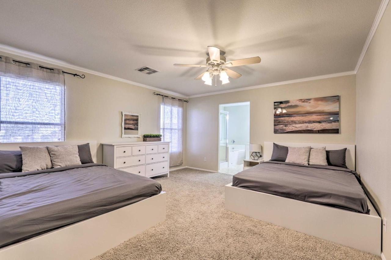 Luxurious Vegas Digs Hot Tub, Bbq, Cabana And More! Casa vacanze