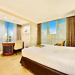Amalz 2 Bedroom 3 Bathroom Balcony Suites At Mgm Signature !