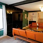 5Min To Strip Newly Renovated Luxury Villa With Pool