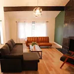 5Min To Strip Newly Renovated Luxury Villa With Pool
