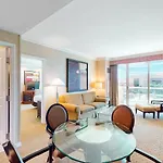 Lady Luck\'S Vista - Private Balcony - Full Kitchen - Two Full Baths - Jetted Tub - Full Mgm Grand Resort Access W No Resort Fee At Mgm Signature