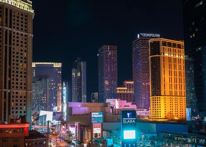 No Resort Fees-Mgm Stripview-Jacuzzi-Formula 1 Track View