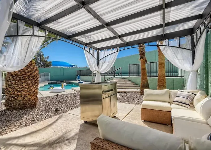 Heated Pool With Cabana & Game-Room 15 Min To Strip