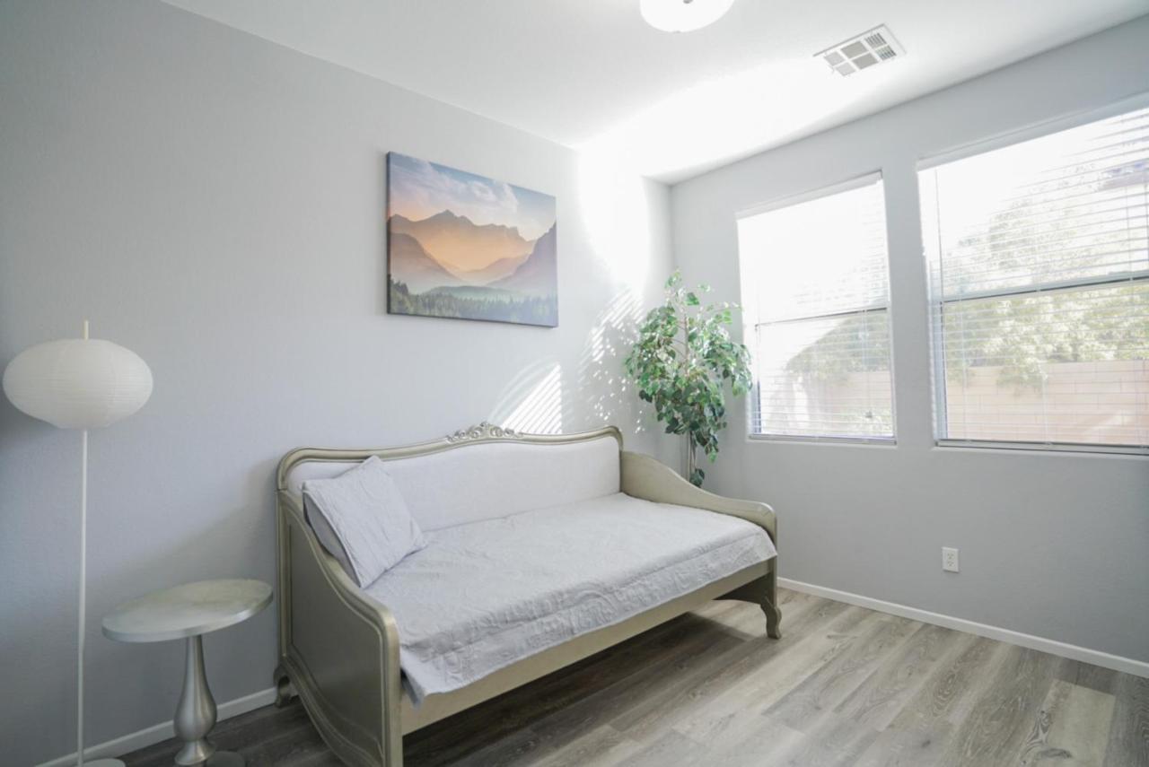 Vakantiehuis Ultra Modern Vegas 20min From The Strip *