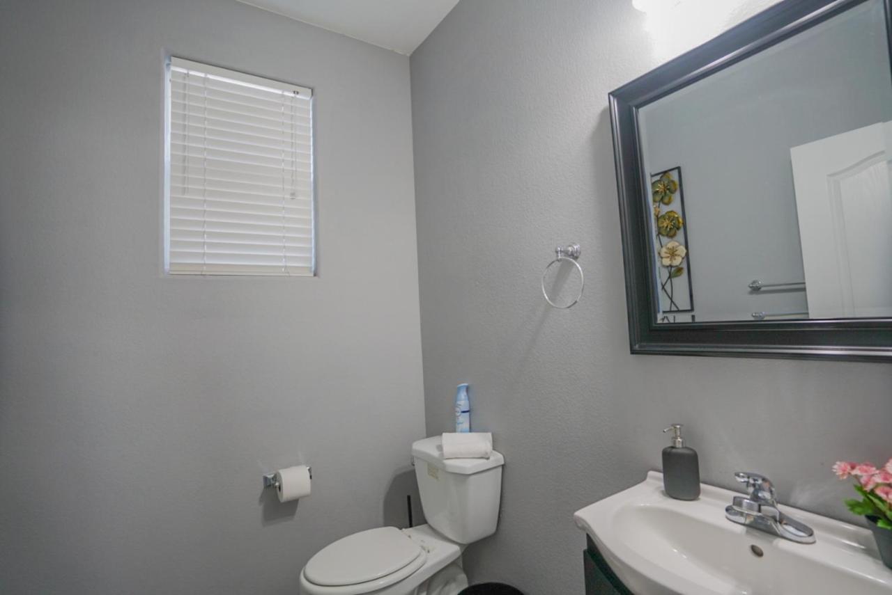 Ultra Modern Vegas 20min From The Strip