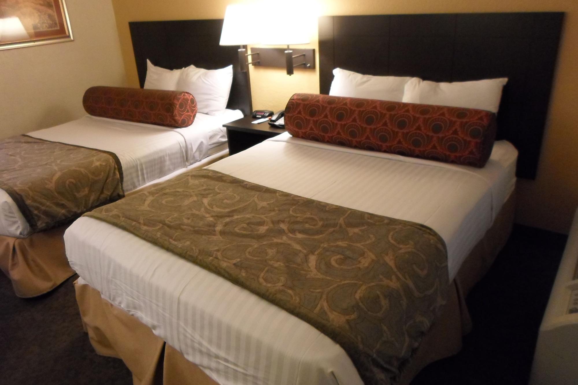 Howard Johnson By Wyndham Vegas Near The Strip Las Vegas