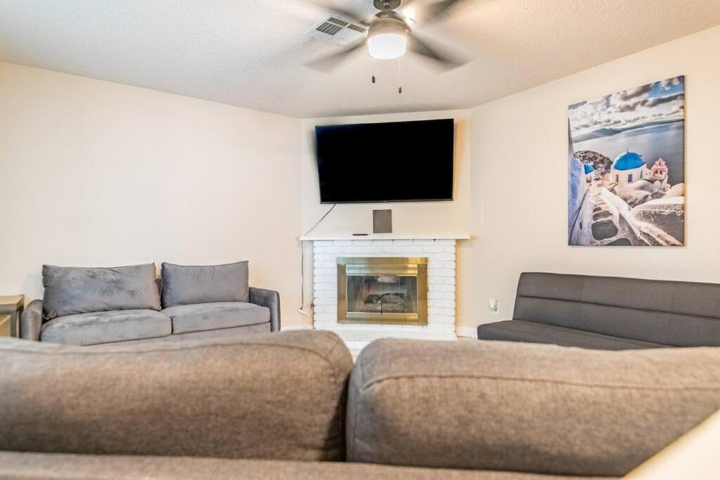Royalty At Princess Ann Court - All Amenities Holiday home *