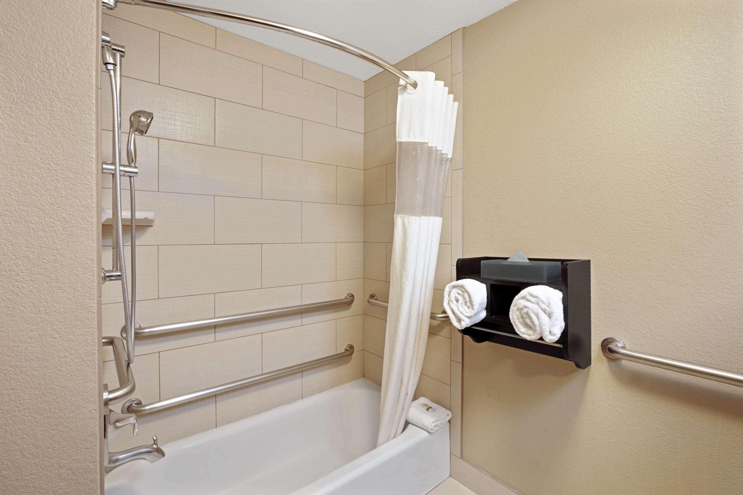 La Quinta & By Wyndham Lv Tropicana Stadium Hotel 3*
