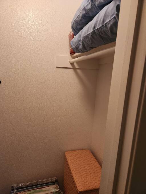 Apartment Super *