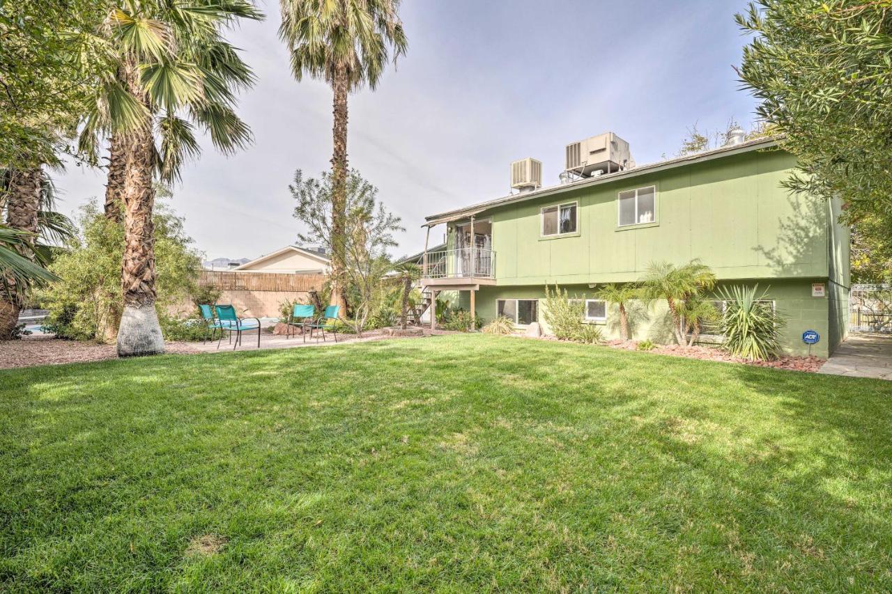 Vegas Oasis With Pool And 7 Miles To Strip