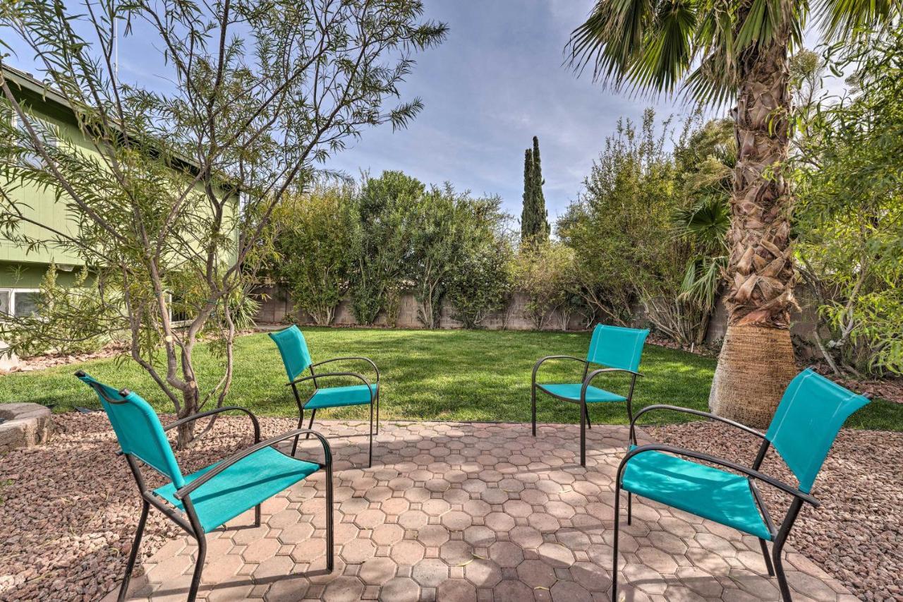 Vegas Oasis With Pool And 7 Miles To Strip Las Vegas