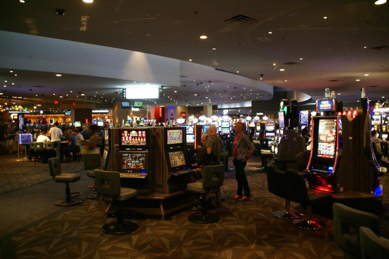 Strip Unit By Luxor And T Mobile Arena Area Las Vegas