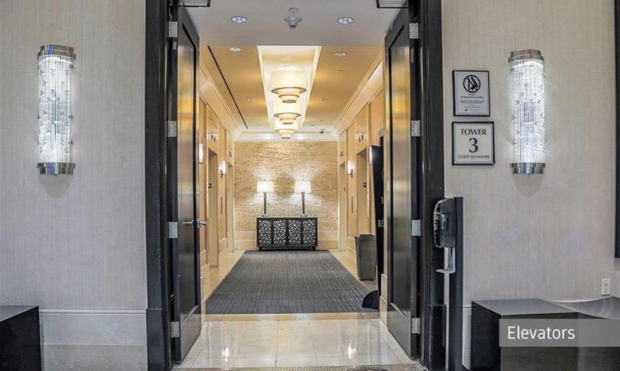 Balcony Full Strip View Mgm Signature Free Valet * Las Vegas