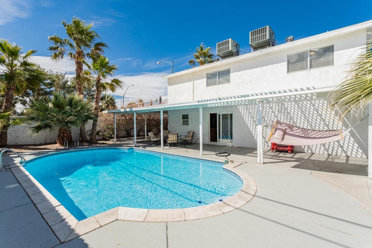 The Vegas Escape - Near The Airport/strip With Pool Casa de férias