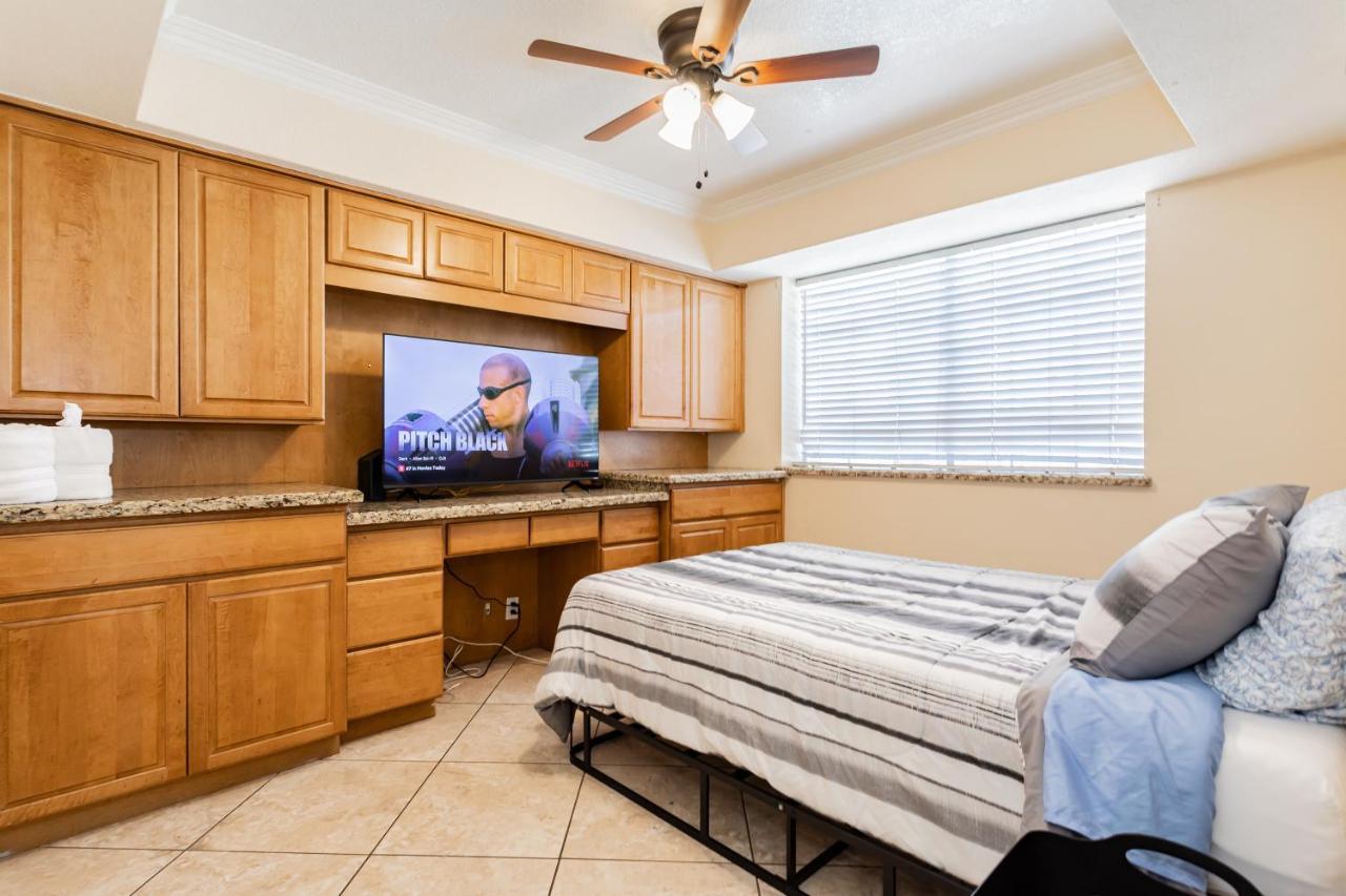 The Vegas Escape - Near The Airport/strip With Pool Casa de férias *