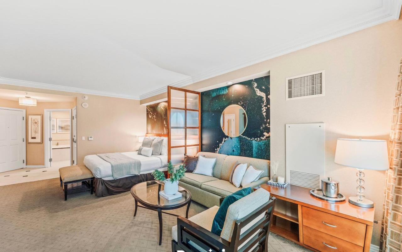 Balcony Full Strip View Mgm Signature Free Valet Apartment Las Vegas
