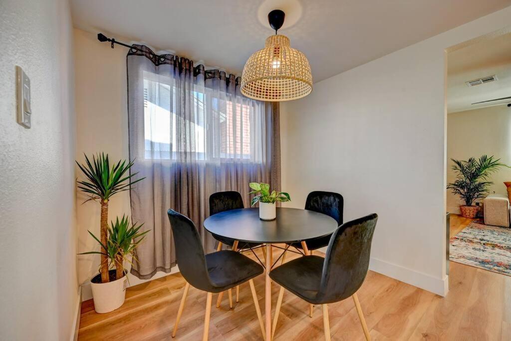 Orange Blossom 8 Bds+casita+pool Casa vacanze Las Vegas