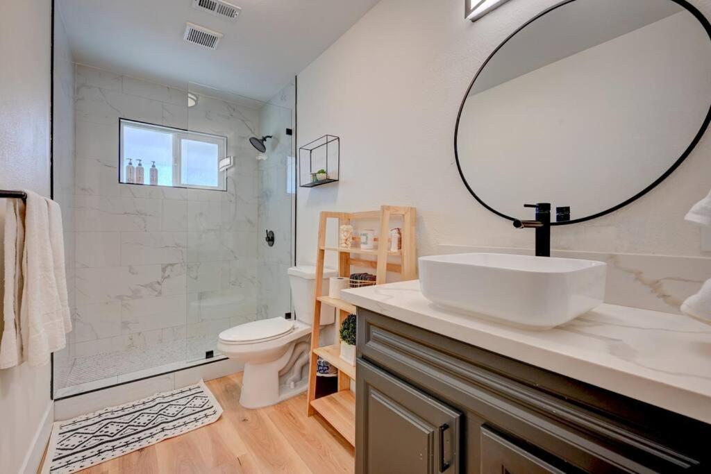 Orange Blossom 8 Bds+casita+pool Casa vacanze Las Vegas
