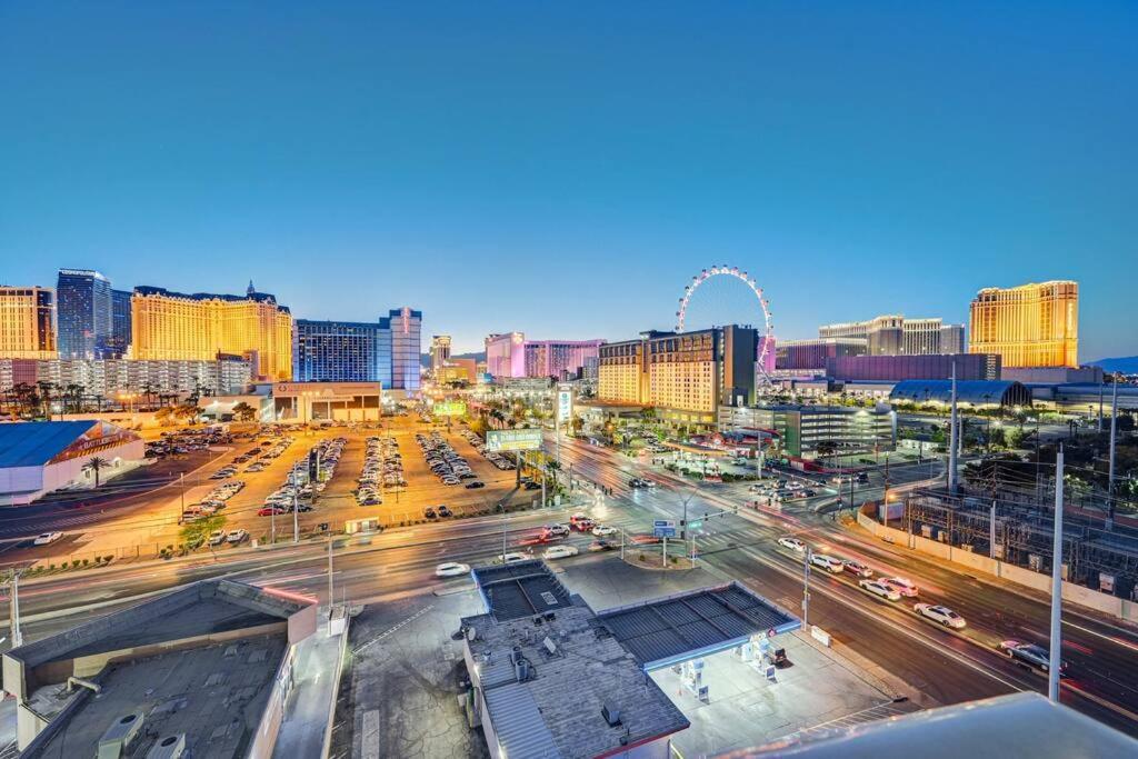 Aparthotel Ultimate Vegas Getaway One Bedroom With Balcony, Kitchen, Gym, Pool & Free Parking *